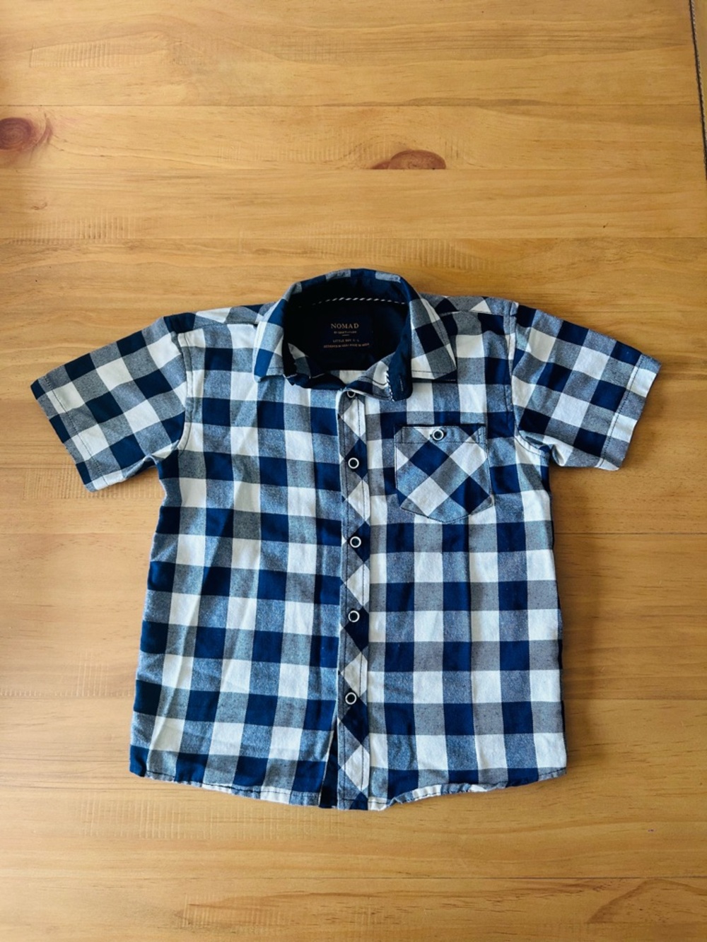 Boys Nomad Navy and White Plaid Short-Sleeve Button-Down Shirt Size 6